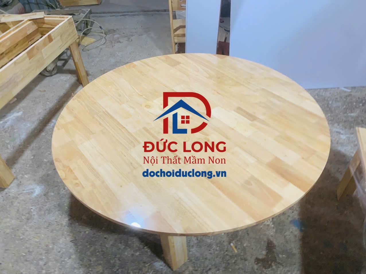 Bàn mầm non gỗ tự nhiên DL-013 Bàn mầm non gỗ tự nhiên DL-013