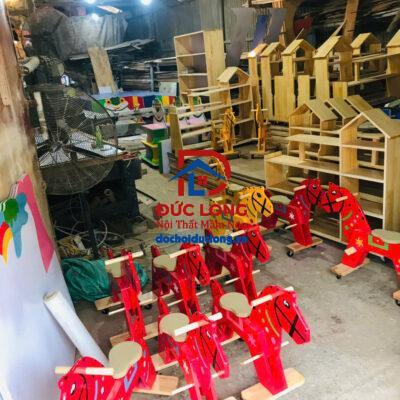 Giá Con Ngựa Mần Non DL-196M