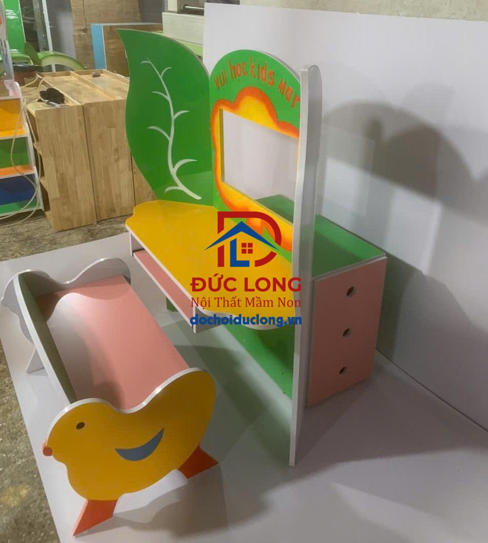 Bàn Máy Tính Mầm Non DL-111M Bàn Máy Tính Mầm Non DL-111M